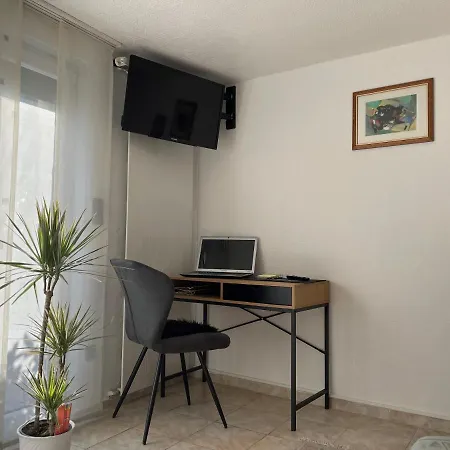 Haus Luzia Apartment