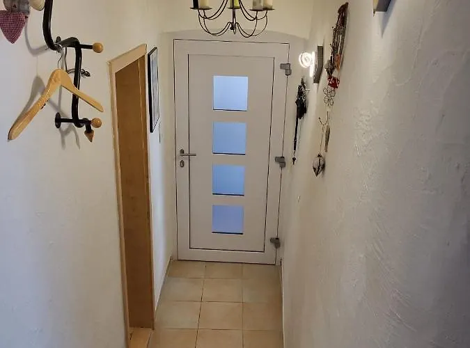 Haus Luzia דירה *